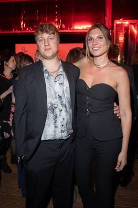 Award - Deutscher Schauspielpreis 2023 Thomas Schubert mit Freundin bei der Verleihung Deutscher Schauspielpreis 2023 im Spindler und Klatt am 15.09.2023 in Berlin. Copyright: xEventpressxKochanx