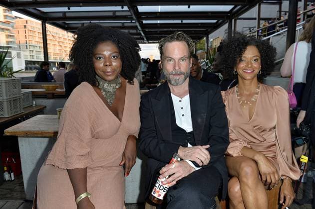 Dela Dabulamanzi, Wanja Mues und Charlotte Bohning bei der Verleihung vom Deutschen Schauspielerpreis am 15.09.2023 in Berlin Deutscher Schauspielerpreis 2023 Verleihung in Berlin
