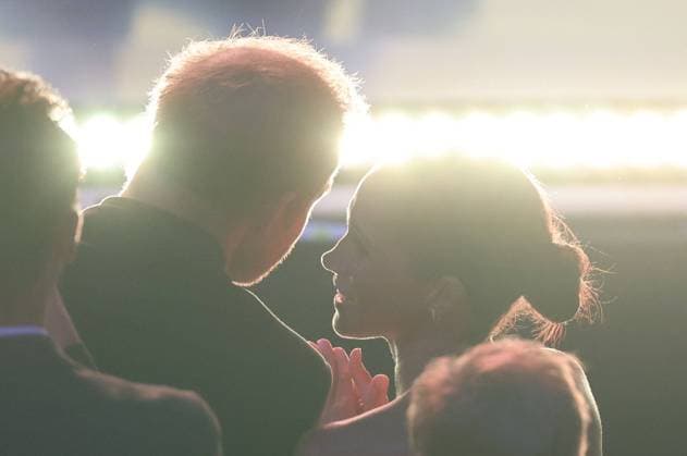 Entertainment Themen der Woche KW37 . 16 09 2023. Dusseldorf, Germany. Prince Harry and Meghan Markle, the Duke and Duchess of Sussex, at the closing ceremony of the Invictus Games in Dusseldorf, Germany. Picture by Stephen Lock i-Images  xStephenxLockx xi-Imagesx IIM-24677-0037