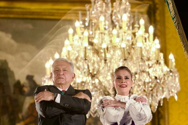September 15, 2023, Mexico City, Mexico: Mexico s President, Andres Manuel Lopez Obrador accompanied by his wife Beatriz Gutierrez Muller ahead the 213 Anniversary of the Grito of Mexico s Independence Day at Constitution Plaza. on September 15, 2023 in Mexico City, Mexico. Mexico City Mexico - ZUMAe321 20230916_zia_e321_045 Copyright: xJulianxLopezx