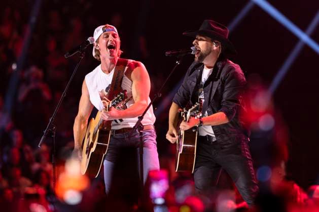 Bilder des Jahres 2023, Entertainment 09 September Entertainment Themen der Woche KW37 Entertainment Bilder des Tages September 16, 2023, Hamilton, ON, Canada: Matt Lang and Tyler Joe Miller perform during the Canadian Country Music Awards in Hamilton, Ont., Saturday, Sept. 16, 2023. Hamilton Canada  - ZUMAc35_ 20230916_zaf_c35_276 Copyright: xNickxIwanyshynx