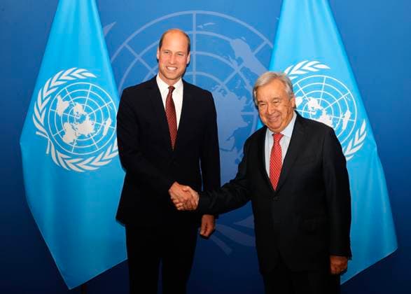 News Themen der Woche KW38 News Bilder des Tages United Nations Secretary General Antonio Guterres (R) greets William, His Royal Highness The Prince of Wales, United Kingdom of Great Britain and North Ireland at United Nations Headquarters on Monday, September 18, 2023 in New York City.  NYP20230919525 JASONxSZENES