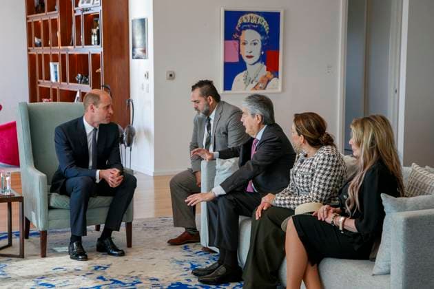 News Themen der Woche KW38 Entertainment Bilder des Tages News Bilder des Tages Britain s William Prince of Wales speaks with the President of Ecuador, Lasso Mendoza, at the Consul General Official Residence in New York City on September 19, 2023. His Royal Highness is visiting New York on Sept 18 and 19 to attend meetings and events linked to The Earthshot Prize, learn how New York is tackling environmental issues, visit first responders and meet with leaders at the United Nations. Pool  NYX20230919808 SARAHxYENESEL