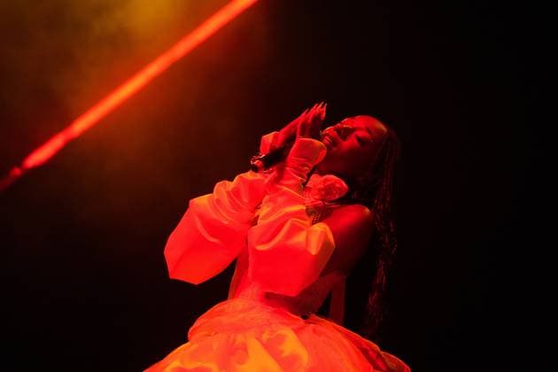 September 19, 2023, Toronto, ON, CAN: Debby Friday performs at the Polaris Music Prize gala in Toronto, on Tuesday, September 19, 2023. Toronto CAN  - ZUMAc35_ 20230919_zaf_c35_129 Copyright: xChrisxYoungx