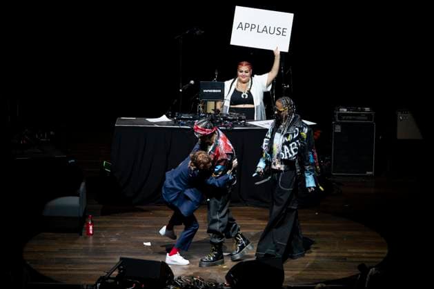 Entertainment Bilder des Tages September 19, 2023, Toronto, ON, Canada: Snotty Nose Rez Kids perform during the Polaris Music Prize Gala at Massey Hall in Toronto, on Tuesday, Sept. 19, 2023. Toronto Canada  - ZUMAc35_ 20230919_zaf_c35_168 Copyright: xSpencerxColbyx