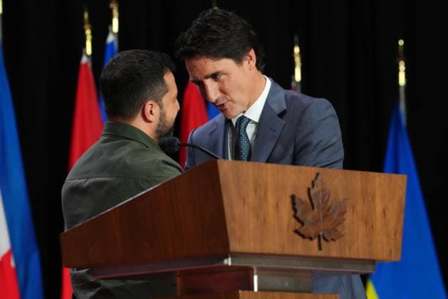 September 22, 2023, Ottawa, ON, Canada: Ukrainian President Volodymyr Zelenskyy and Prime Minister Justin Trudeau hold a joint media availability in Ottawa on Friday, Sept. 22, 2023. Ottawa Canada  - ZUMAc35_ 20230922_zaf_c35_163 Copyright: xSeanxKilpatrickx