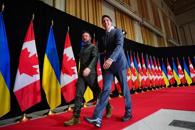September 22, 2023, Ottawa, ON, Canada: Prime Minister Justin Trudeau and Ukrainian President Volodymyr Zelenskyy leave after holding a joint media availability in Ottawa on Friday, Sept. 22, 2023. Ottawa Canada  - ZUMAc35_ 20230922_zaf_c35_174 Copyright: xSeanxKilpatrickx