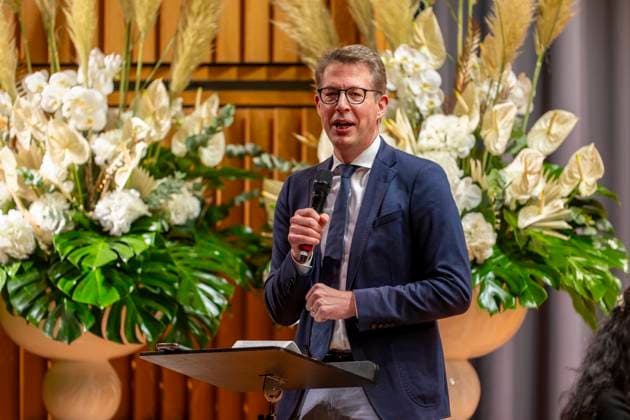 22.09.2023, Internationales Klassikfestival: Festival der Nationen 2023, im Kurhaus Bad Wörishofen im Unterallgäu, Eröffungskonzert im Kursaal mit Pianist Igor Levit (GER) und Orchester Camerata Salzburg. Eröffnungsrede von Staatsminister für Wissenschaft und Kunst Markus Blume. 22.09.2023, Klassikfestival Bad Wörishofen 22.09.2023, Klassikfestival Bad Wörishofen