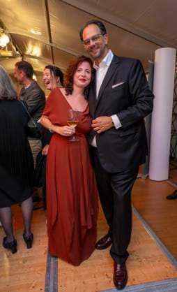 22.09.2023, Internationales Klassikfestival: Festival der Nationen 2023, im Kurhaus Bad Wörishofen im Unterallgäu, Eröffungskonzert im Kursaal mit Pianist Igor Levit (GER) und Orchester Camerata Salzburg. Vorher der Empfang der Ehrengäste. v.li: Silvia Rausch (Waiblingen), Andreas Bayer (ACB) 22.09.2023, Klassikfestival Bad Wörishofen 22.09.2023, Klassikfestival Bad Wörishofen