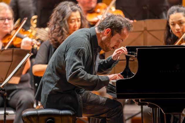 22.09.2023, Internationales Klassikfestival: Festival der Nationen 2023, im Kurhaus Bad Wörishofen im Unterallgäu, Eröffungskonzert im Kursaal mit Pianist Igor Levit (GER) und Orchester Camerata Salzburg. 22.09.2023, Klassikfestival Bad Wörishofen 22.09.2023, Klassikfestival Bad Wörishofen *** 22 09 2023, International Classical Festival Festival of Nations 2023, at the Kurhaus Bad Wörishofen in Unterallgäu, opening concert in the Kursaal with pianist Igor Levit GER and orchestra Camerata Salzburg 22 09 2023, Classical Festival Bad Wörishofen 22 09 2023, Classical Festival Bad Wörishofen