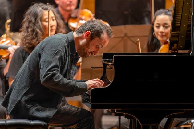 22.09.2023, Internationales Klassikfestival: Festival der Nationen 2023, im Kurhaus Bad Wörishofen im Unterallgäu, Eröffungskonzert im Kursaal mit Pianist Igor Levit (GER) und Orchester Camerata Salzburg. 22.09.2023, Klassikfestival Bad Wörishofen 22.09.2023, Klassikfestival Bad Wörishofen