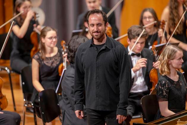 23.09.2023, Internationales Klassikfestival: Festival der Nationen 2023, im Kurhaus Bad Wörishofen im Unterallgäu, Konzert im Kursaal mit Pianist Igor Levit (GER) und vbw-Festival-Orchester. 23.09.2023, Klassikfestival Bad Wörishofen 23.09.2023, Klassikfestival Bad Wörishofen