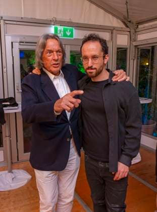 23.09.2023, Internationales Klassikfestival: Festival der Nationen 2023, im Kurhaus Bad Wörishofen im Unterallgäu, Nach dem Konzert im Kursaal mit Pianist Igor Levit (GER) und vbw-Festival-Orchester. Igor Levit (re) mit seinem Promi-Arzt Dr. Hans-Wilhelm Müller-Wohlfahrt 23.09.2023, Klassikfestival Bad Wörishofen 23.09.2023, Klassikfestival Bad Wörishofen