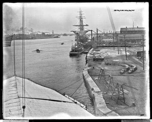 RECORD DATE NOT STATED Historic photographs of the Norfolk Naval shipyard located in the Fifth Naval District. Operating under the Department of Defense and the Department of the Navy. Copyright: xpiemagsx piemagsnornavshpy24062023-498 !ACHTUNG AUFNAHMEDATUM GESCHÄTZT!