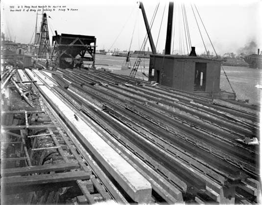 RECORD DATE NOT STATED Historic photographs of the Norfolk Naval shipyard located in the Fifth Naval District. Operating under the Department of Defense and the Department of the Navy. Copyright: xpiemagsx piemagsnornavshpy24062023-634 !ACHTUNG AUFNAHMEDATUM GESCHÄTZT!