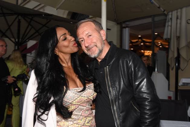 Layla Omar-Scheffel Mathias Scheffel Mitinhaber Muenchen 25.09.2023 Filmcasino BE Visible Dinner der SHECIETY mit Bits und Pretzels im italienisches Boutique-Restaurant Baci IM Zeichen der Sichtbarkeit von Frauen im Berufsleben, Muenchen