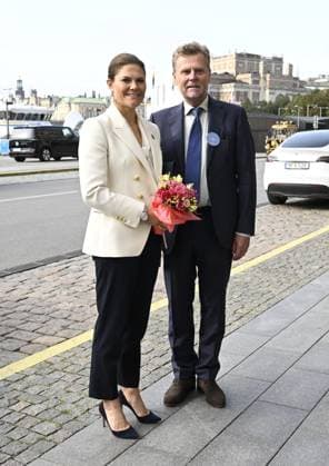 STOCKHOLM, SWEDEN 20230926 Crown Princess Victoria and Chairman of the Board Bo Lehander in connection with the award ceremony for the BjoÌˆrn Carlson Baltic Fellows, who are organizing a seminar for a healthier sea in connection with the award ceremony for the BjoÌˆrn Carlson Baltic Sea Prize STOCKHOLM SWEDEN x10070x  Copyright: xJessicaxGow TTx FRISKARE HAV s-CEUm48Eus