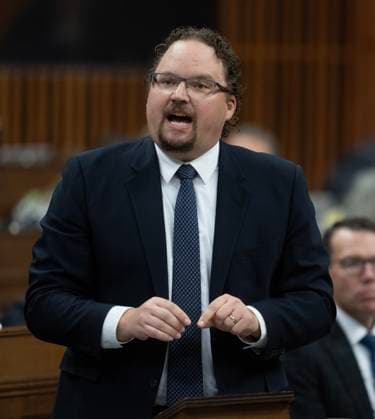 September 26, 2023, Ottawa, ON, Canada: Conservative MP for Chilliwack-Hope Mark Strahl rises during Question Period, Tuesday, September 26, 2023 in Ottawa. Ottawa Canada  - ZUMAc35_ 20230926_zaf_c35_059 Copyright: xAdrianxWyldx
