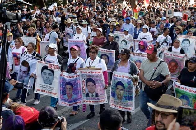 43 Missing Students 9th Anniversary - Mexico City The mothers and fathers of the 43 students from the Ayotzinapa Normal School march in the commemoration of the Ninth anniversary of their forced disappearance; They demand justice during the protest in Mexico City, Mexico, September 26, 2023. Photo by Luis Barron Eyepix Group ABACAPRESS.COM. Mexico City Mexico City Mexico  Copyright: xBarronxLuis Eyepix ABACAx 869360_017 BarronxLuis Eyepix ABACAx 869360_017