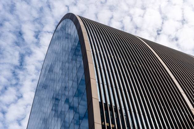 Creative Highlights World Low angle view of modern office buildings in the City of London London, England, United Kingdom R_JUJI230925-1259322-01 EDITORIAL USE ONLY