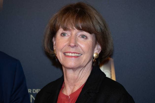 Henriette REKER, Oberbuergermeisterin der Stadt Koeln, Roter Teppich, Red Carpet Show, Ankunft, arrival, Verleihung des Deutschen Fernsehpreises, Die Nacht der Kreativen - Der Deutsche Fernsehpreis 2023, Deutscher Fernsehpreis 2023 in Koeln, am 27.09.2022.