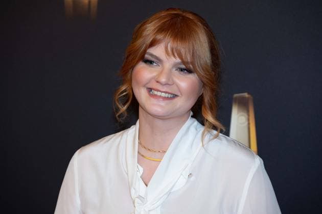 Sophie PASSMANN, Moderatorin und Autorin, Roter Teppich, Red Carpet Show, Ankunft, arrival, Verleihung des Deutschen Fernsehpreises, Die Nacht der Kreativen - Der Deutsche Fernsehpreis 2023, Deutscher Fernsehpreis 2023 in Koeln, am 27.09.2022.