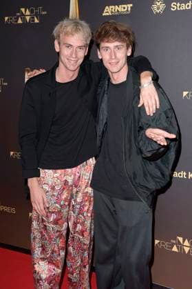 Emil Belton und Oskar Belton bei der Verleihung des Deutschen Fernsehpreises 2023 - Die Nacht der Kreativen in der Flora Köln. Köln, 27.09.2023