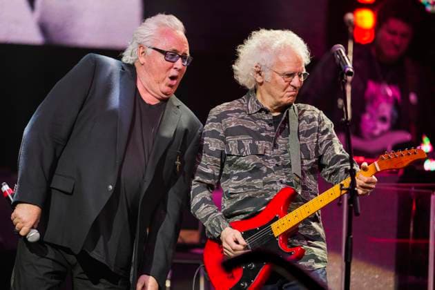 September 28, 2023, Toronto, ON, CANADA: Paul Dean and Mike Reno of the band Loverboy perform during the 2023 CanadaöÄÃ s Walk of Fame ceremony in Toronto, Thursday, Sept. 28, 2023. 13 bands were inducted into this years class at the Rock of Fame event. Toronto CANADA  - ZUMAc35_ 20230928_zaf_c35_138 Copyright: xAndrewxLahodynskyjx
