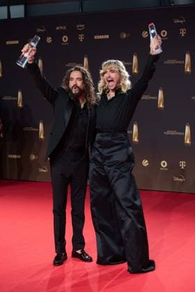Preistraeger Tom und Bill KAULITZ, Musiker Saenger, Tokio Hotel, Kategorie Beste Unterhaltung Show, Thats my Jam, Verleihung des Deutschen Fernsehpreises, Der Deutsche Fernsehpreis 2023, Deutscher Fernsehpreis 2023 in den MMC Studios Koeln, am 28.09.2023.