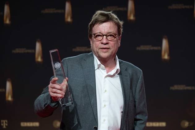 Preistraeger Bela RETHY, Moderator, Kategorie Beste Sportsendung Verleihung des Deutschen Fernsehpreises, Der Deutsche Fernsehpreis 2023, Deutscher Fernsehpreis 2023 in den MMC Studios Koeln, am 28.09.2023.