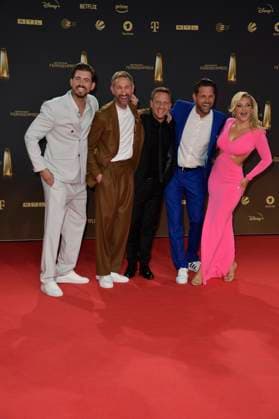 Christian Wackert, Daniel Boschmann, Lukas Haunerland, Matthias Killing und Evelyn Burdecki bei der Verleihung des Deutschen Fernsehpreises in Koeln 28.09. 2023