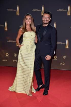 Jana Ina Zarrella und Ehemann Giovanni Zarrella bei der Verleihung des Deutschen Fernsehpreises in Koeln 28.09. 2023