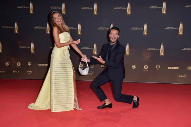 Jana Ina Zarrella und Ehemann Giovanni Zarrella bei der Verleihung des Deutschen Fernsehpreises in Koeln 28.09. 2023