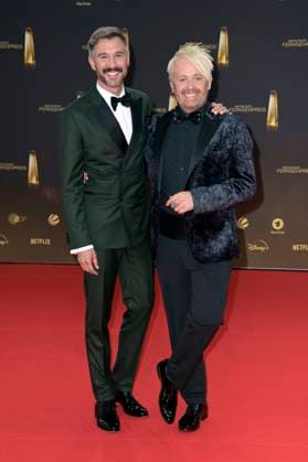 Jochen Schropp und Ross Antony bei der Verleihung des Deutschen Fernsehpreises 2023 in den MMC Studios. Köln, 28.09.2023