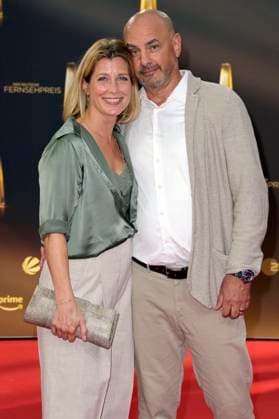 Valerie Niehaus und Manuel Graf bei der Verleihung des Deutschen Fernsehpreises 2023 in den MMC Studios. Köln, 28.09.2023