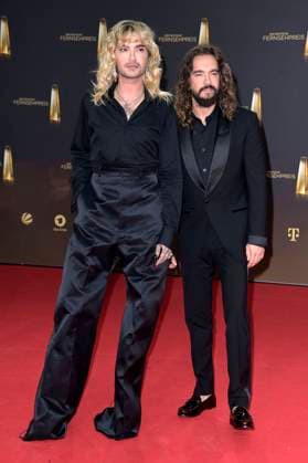 Bill Kaulitz mit Bruder Tom Kaulitz bei der Verleihung des Deutschen Fernsehpreises 2023 in den MMC Studios. Köln, 28.09.2023