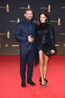 Klaas Heufer-Umlauf und Doris Golpashin bei der Verleihung vom Deutschen Fernsehpreis am 28.09.2023 in Koeln Deutscher Fernsehpreis Verleihung 2023 in Koeln