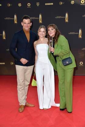 Torben Liebrecht, Julia Willecke und Natalie Scharf bei der Verleihung vom Deutschen Fernsehpreis am 28.09.2023 in Koeln Deutscher Fernsehpreis Verleihung 2023 in Koeln