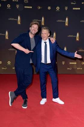 Luke Mockridge und Oliver Pocher bei der Verleihung des Deutschen Fernsehpreises 2023 in den MMC Studios. Köln, 28.09.2023