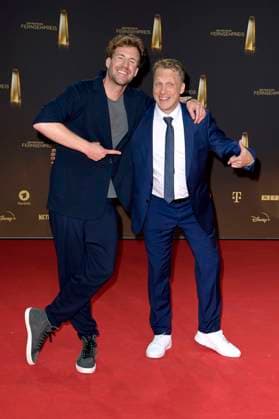 Luke Mockridge und Oliver Pocher bei der Verleihung des Deutschen Fernsehpreises 2023 in den MMC Studios. Köln, 28.09.2023