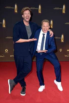 Luke Mockridge und Oliver Pocher bei der Verleihung des Deutschen Fernsehpreises 2023 in den MMC Studios. Köln, 28.09.2023