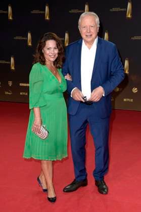 Tom Buhrow mit Partnerin Daniela Boff bei der Verleihung des Deutschen Fernsehpreises 2023 in den MMC Studios. Köln, 28.09.2023