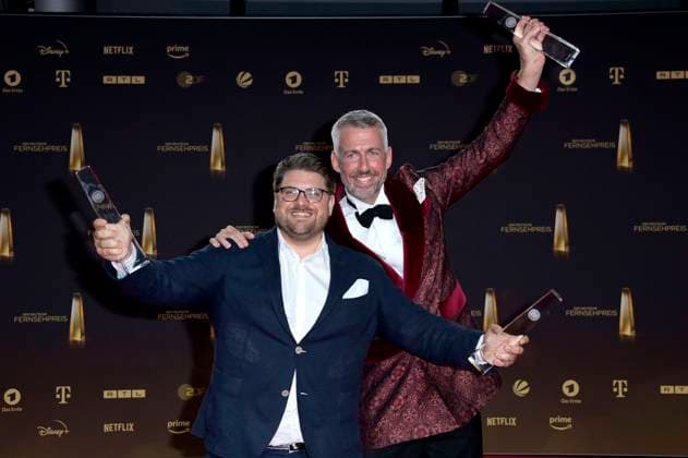 Andreas Lechner und Sebastian Pufpaff bei der Verleihung des Deutschen Fernsehpreises 2023 in den MMC Studios. Köln, 28.09.2023