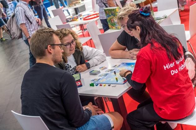 Die Modell Hobby Spiel Messe 2023 hat auf dem Leipziger Messegelände begonnen. Zahlreiche Aussteller aus dem Bereich Brettspiel, Modellbau und Bastel locken viele Besucher auf die Neue Messe im Leipziger Norden. Modell Hobby Spiel 2023