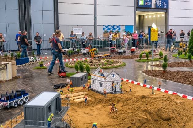 Die Modell Hobby Spiel Messe 2023 hat auf dem Leipziger Messegelände begonnen. Zahlreiche Aussteller aus dem Bereich Brettspiel, Modellbau und Bastel locken viele Besucher auf die Neue Messe im Leipziger Norden. Modell Hobby Spiel 2023