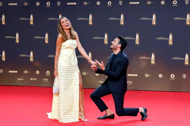 Model Jana Ina Zarrella und ihr Ehemann Sänger Giovanni Zarrella bei der Gala des Deutschen Fernsehpreis 2023 im Coloneum. Köln, 28.09.2023 NRW Deutschland Copyright: xChristophxHardtx
