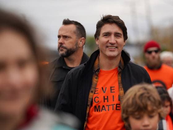 September 30, 2023, La Ronge, SK, Canada: Prime Minister Justin Trudeau participates in an awareness march on National Day for Truth and Reconciliation in La Ronge, Sask., on Saturday, September 30, 2023. La Ronge Canada  - ZUMAc35_ 20230930_zaf_c35_023 Copyright: xHeywoodxYux
