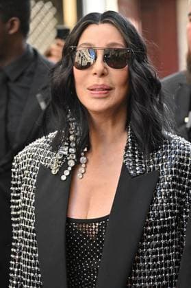 PFW Valentino Outside Arrivals Cher attending the Valentino SS 24 show during Paris Fashion Week on October 1, 2023 in Paris, France. Photo by Julien Reynaud APS-Medias ABACAPRESS.COM Paris France  Copyright: xReynaudxJulien APS-Medias ABACAx 869990_026 ReynaudxJulien APS-Medias ABACAx 869990_026