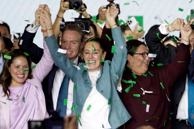 October 3, 2023, Mexico City, Mexico: Claudia Sheinbaum Pardo at the delivery of her certificate as a presidential candidate with the president of the Green Party, Karen Castrejon and the licensed senator, Manuel Velasco at the Expo Reforma Exhibition Center in Mexico City. on October 3, 2023 in Mexico City, Mexico Mexico City Mexico - ZUMAe321 20231003_zia_e321_049 Copyright: xLuisxBarronx