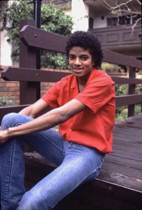 Michael Jackson MICHAEL JACKSON 1981 at his Encino Condo.. Chris Walter.. - t - Job: 70651, Credit:Chris Walter Avalon U.K, Encino  Copyright: xChrisxWalterx xAvalonx 0516554078